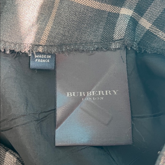 Burberry Pencil Skirt Size 8 - Picture 7 of 8